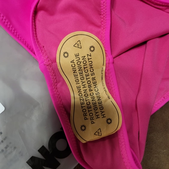 Sexy one piece Swimsuit - Picture 11 of 13